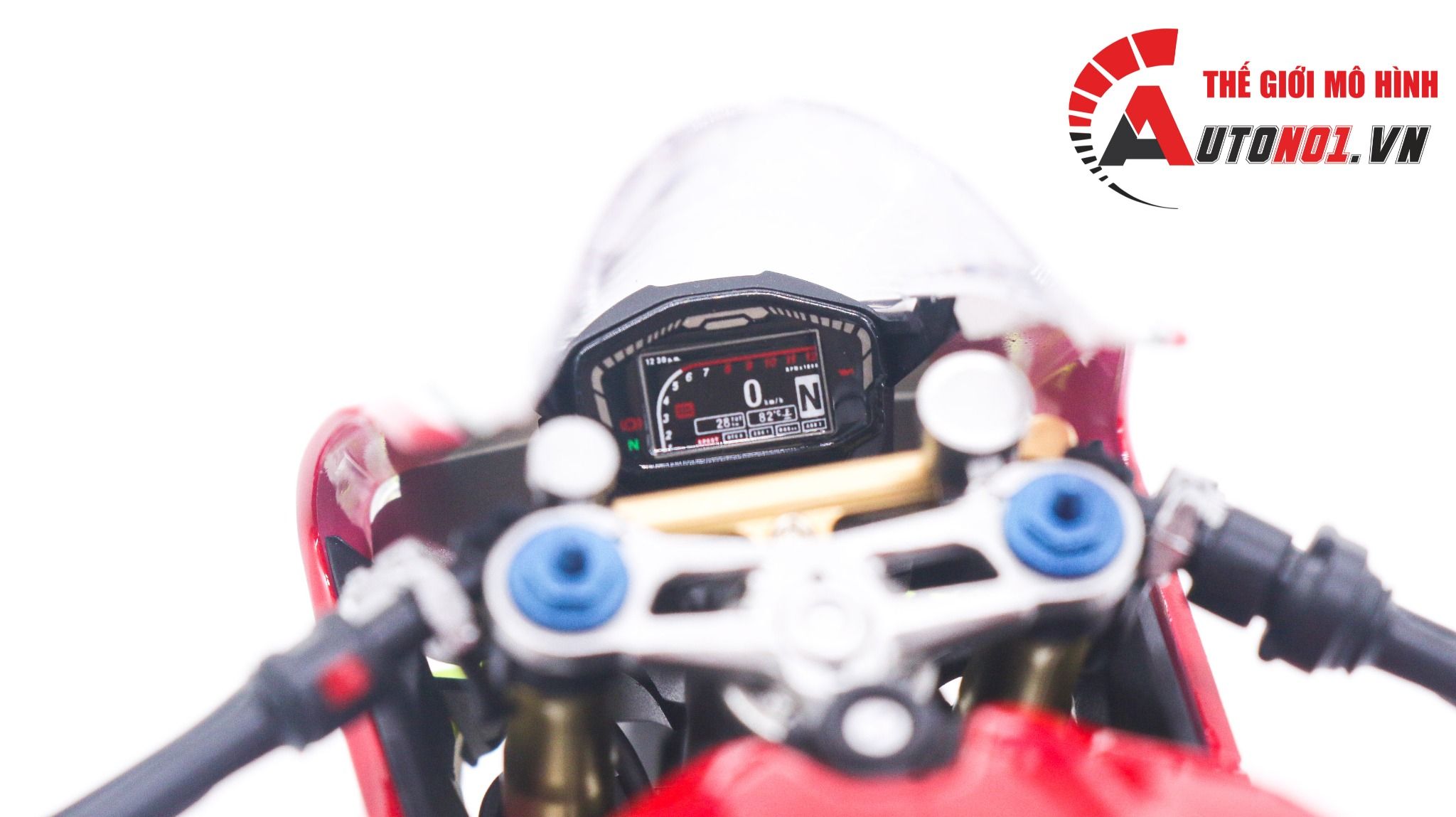  Mô hình xe cao cấp Ducati 1199 Panigale tricolor 1:12 Tamiya D227E 