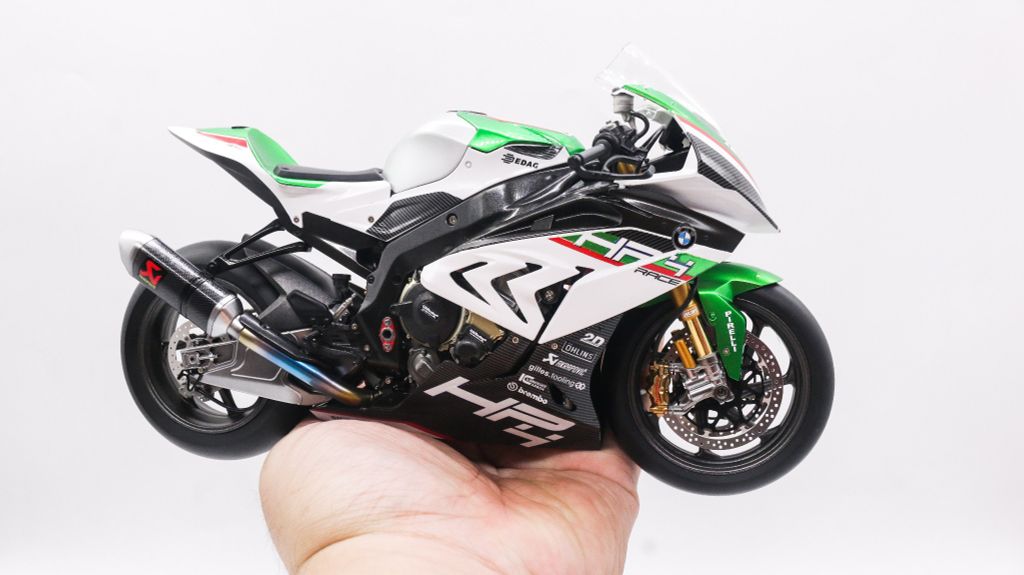 Mô hình xe cao cấp Bmw S1000 HP4 Race 1:9 Meng D230I