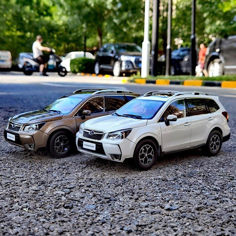 MÔ HÌNH XE SUBARU FORESTER 2021 1:18 PAUDI 8066