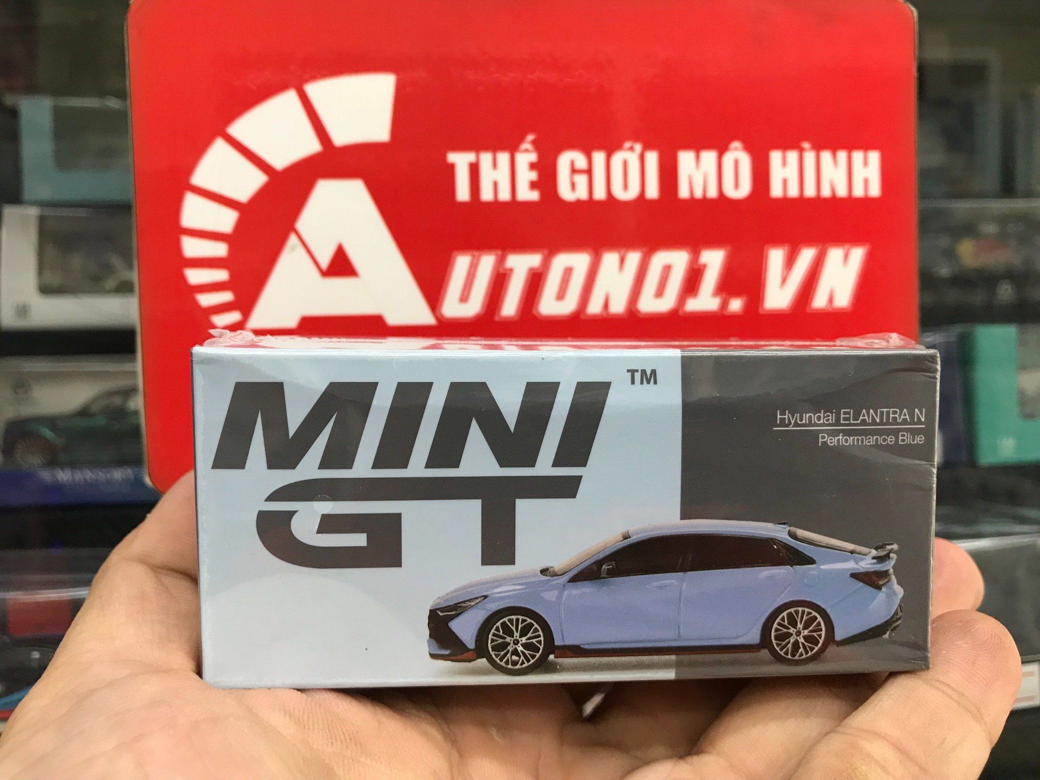  Mô hình xe Hyundai Elantra N Performance Blue tỉ lệ 1:64 MiniGT 