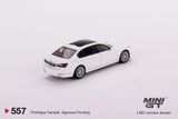  Mô hình xe BMW Alpina B7 xDrive Alpine White tỉ lệ 1:64 MiniGT 