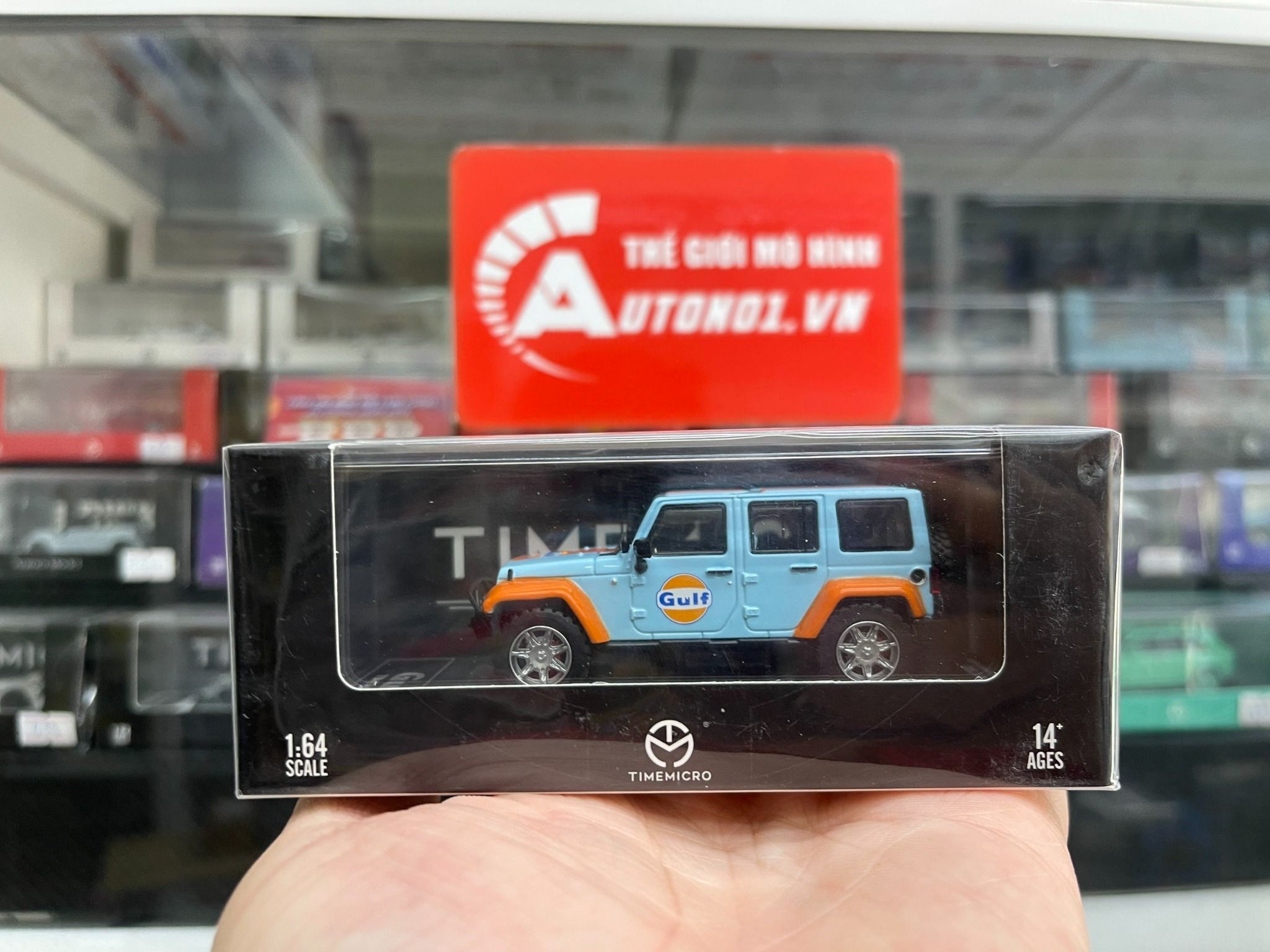  Mô hình xe Jeep Rubicon custom Gulf oil blue orange tỉ lệ 1:64 Time micro 