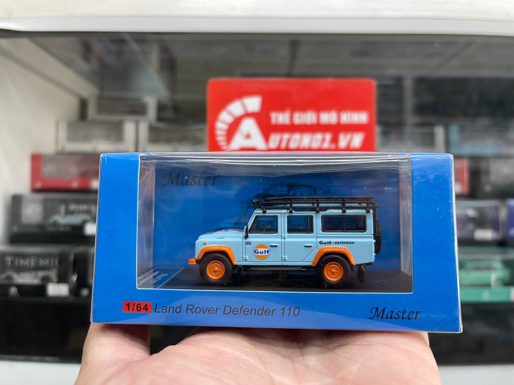  Mô hình xe Land Rover Guard 110 Trophy custom tỉ lệ 1/64 Master model 