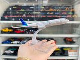  Mô hình máy bay Garuda Indonesia Airbus A330 có đế 16cm MB16205 