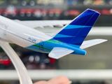 Mô hình máy bay Garuda Indonesia Airbus A330 có đế 16cm MB16205 