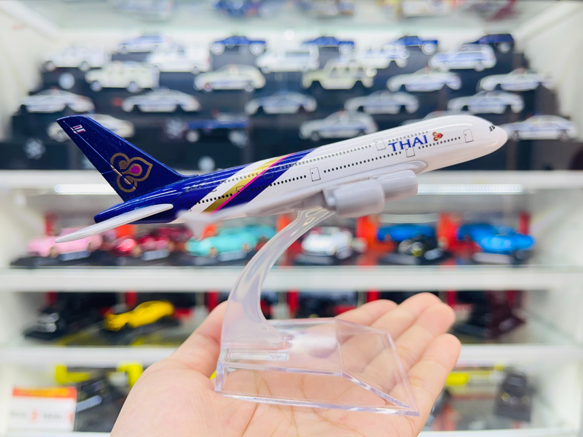  Mô hình máy bay Thai Airways Airbus A380 16cm MB16092 