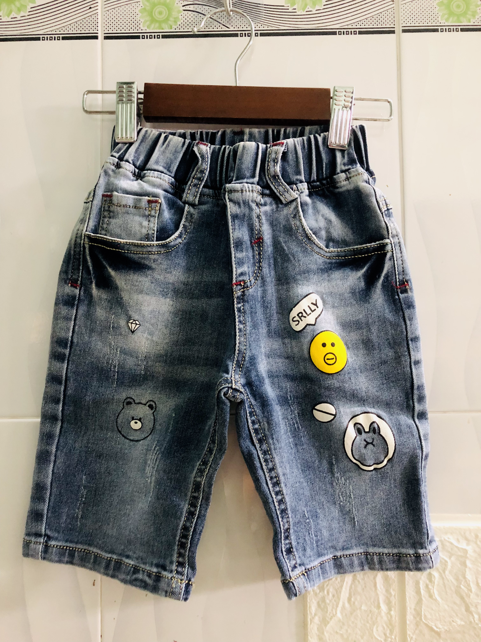  Quần jean trẻ em TrueKids, quần short jean cho bé trai wash xước 