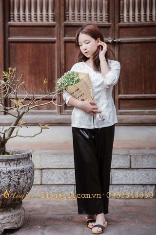 Áo bà ba lụa tơ tằm màu trắng