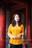 Áo bà ba nhung màu vàng