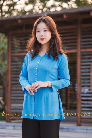 Áo bà ba màu xanh dương