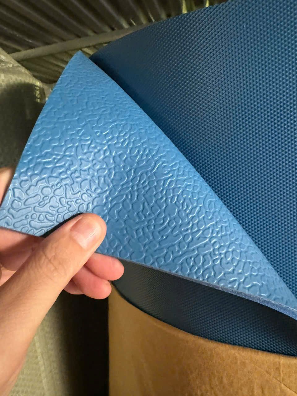 Thảm cầu lông 5 ly 2 lớp PVC - Bao lắp đặt, vận chuyển