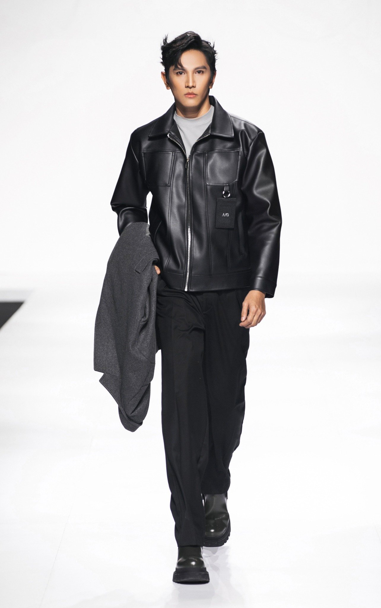 AG09 JACKET LEATHER IN BLACK