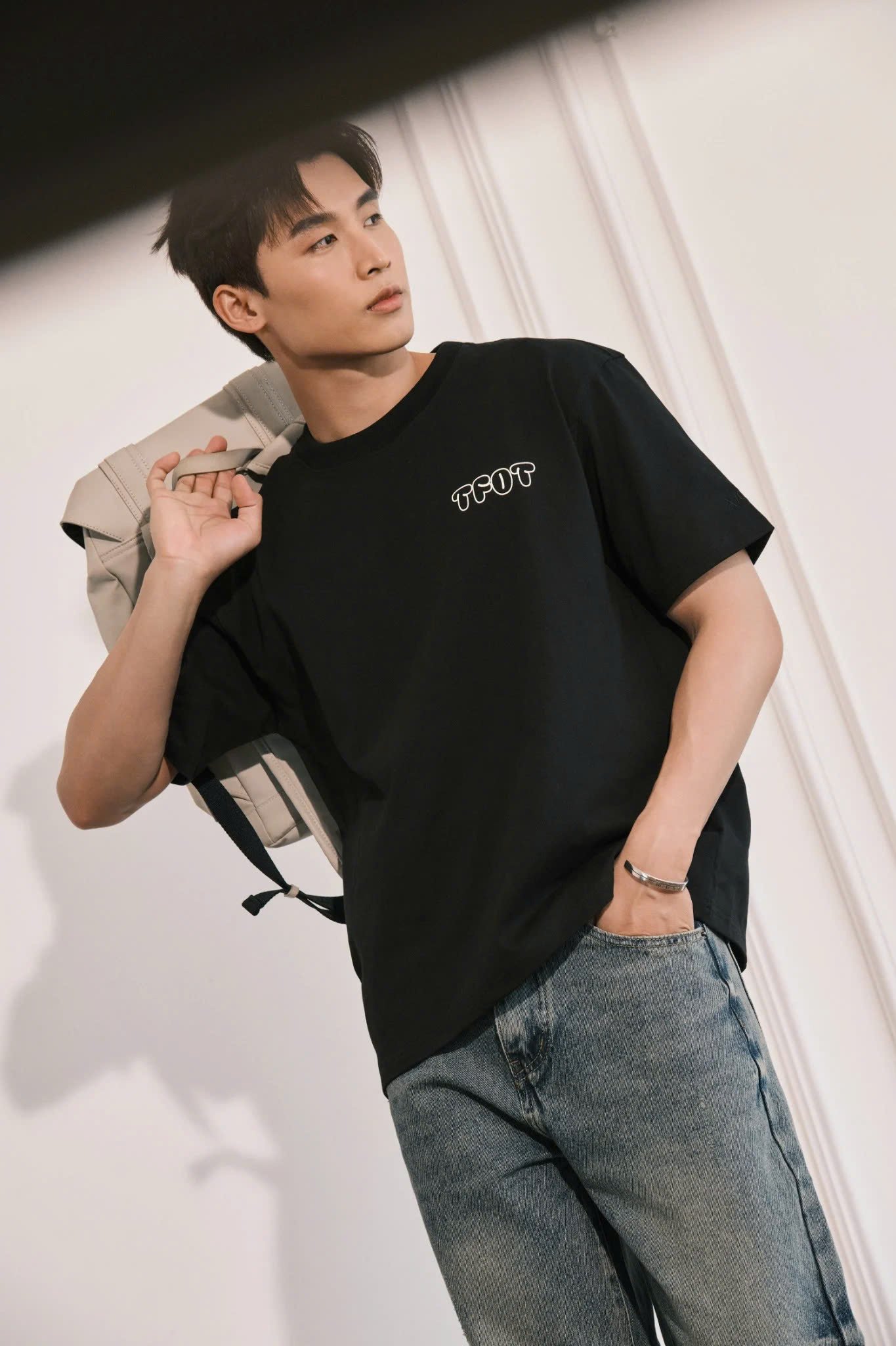AG15 STUDIO LOOSE FIT BUBLE PRINTED LOGO T-SHIRT - BLACK
