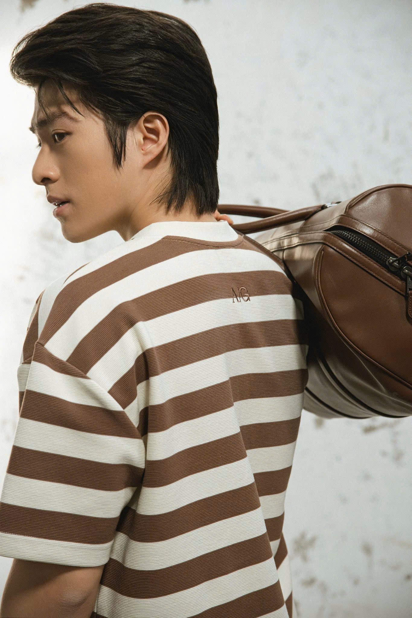 AG01 STUDIO LOOSE FIT STRIPED T-SHIRT - BROWN