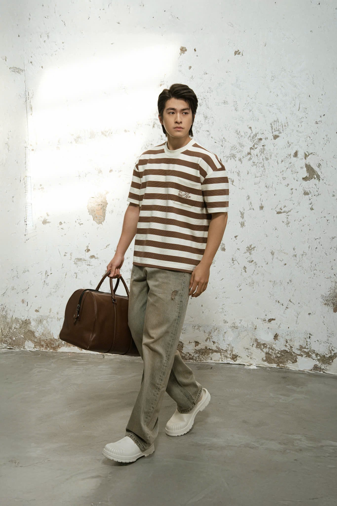 AG01 STUDIO LOOSE FIT STRIPED T-SHIRT - BROWN