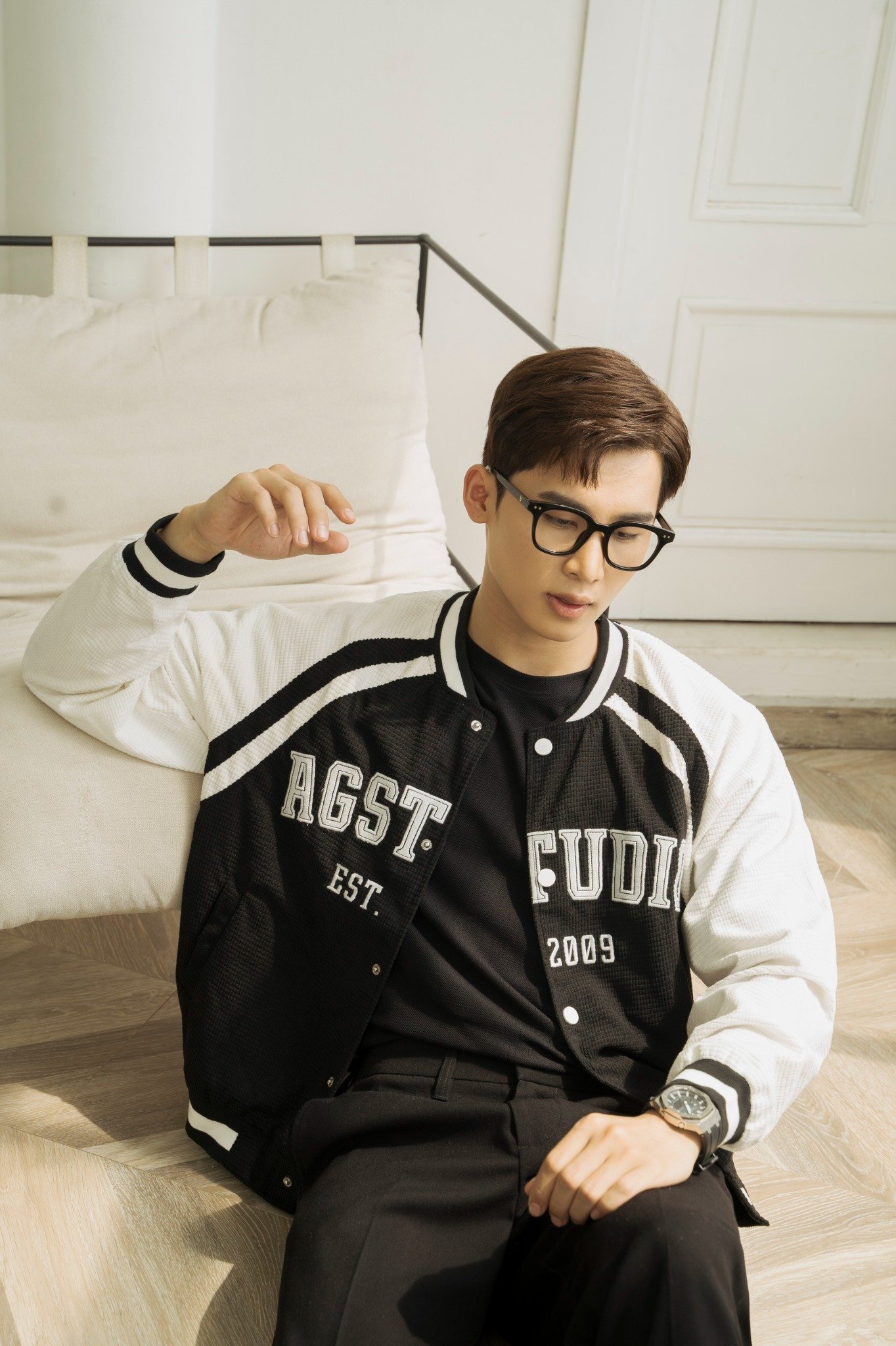 AG11 STUDIO LOOSE FIT CORDUROY VARSITY JACKET - BLACK