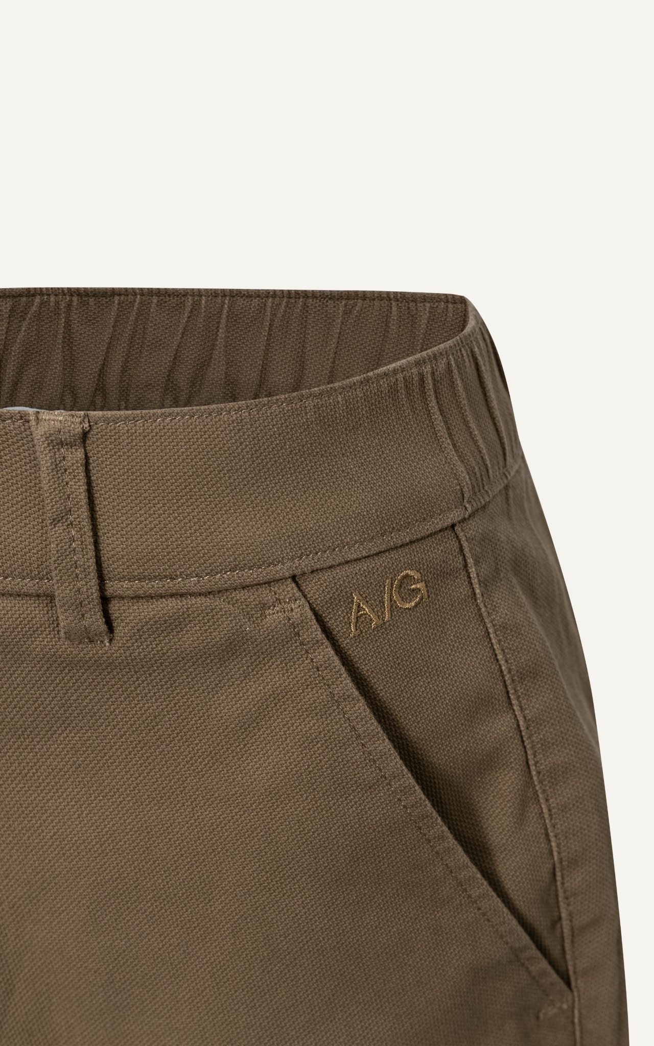 AG510 STUDIO SLIMFIT NEW DRY STRETCH SHORTS - BROWN