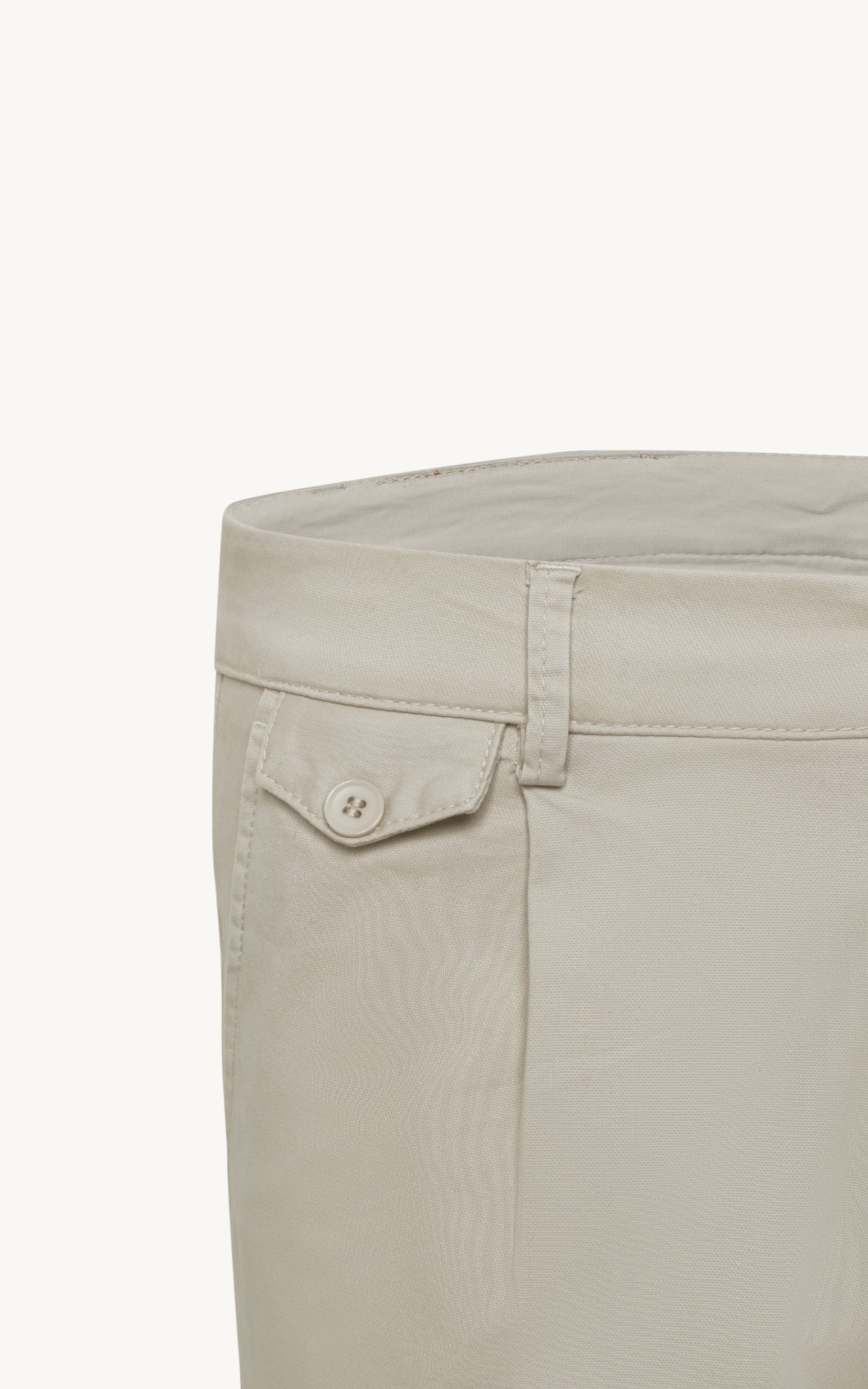 AG512 STUDIO SLIMFIT PLEATED CHINO KHAKI SHORT - OFF WHITE
