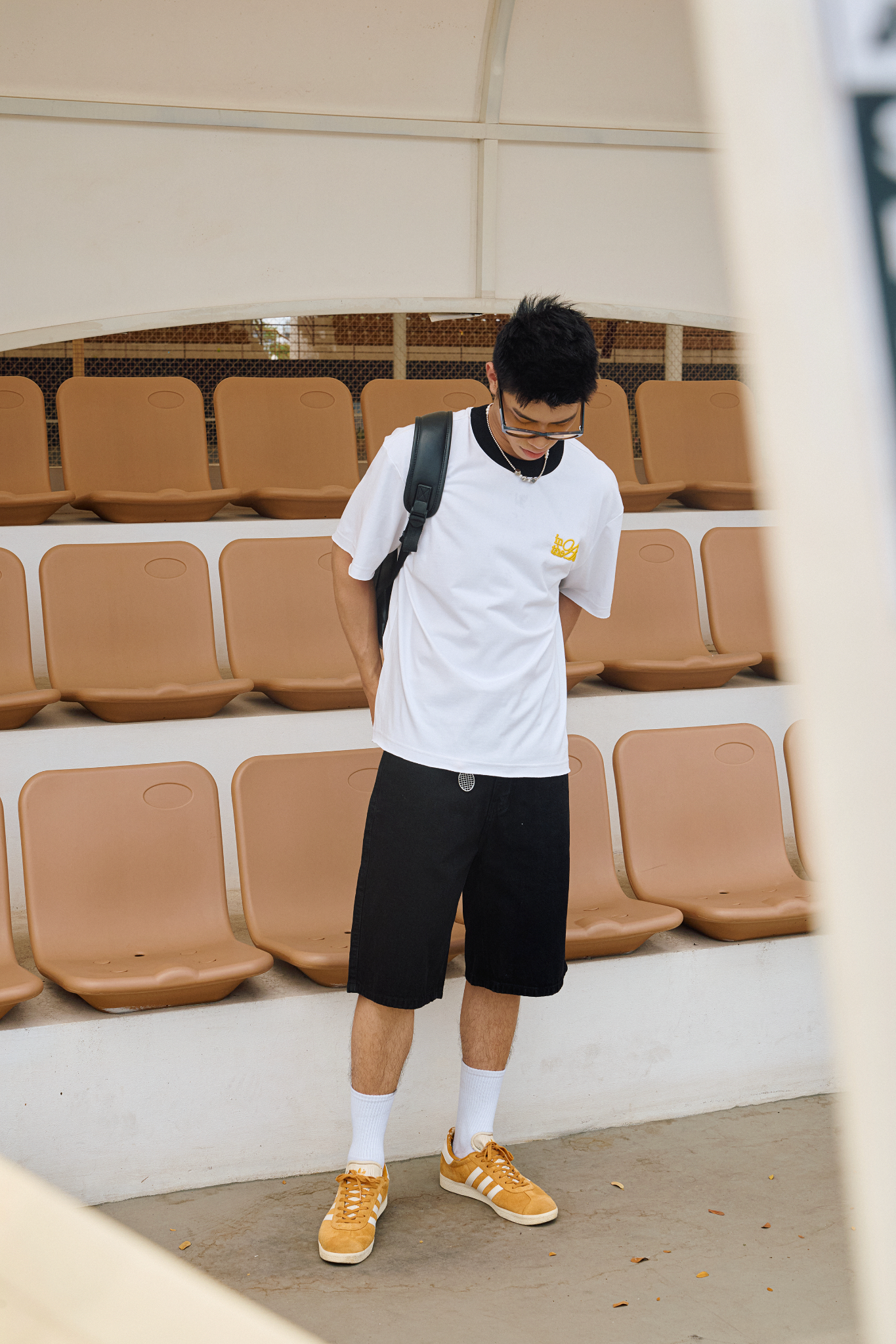 HT11 NEW EMBROIDERY LOGO TSHIRT-BLACK