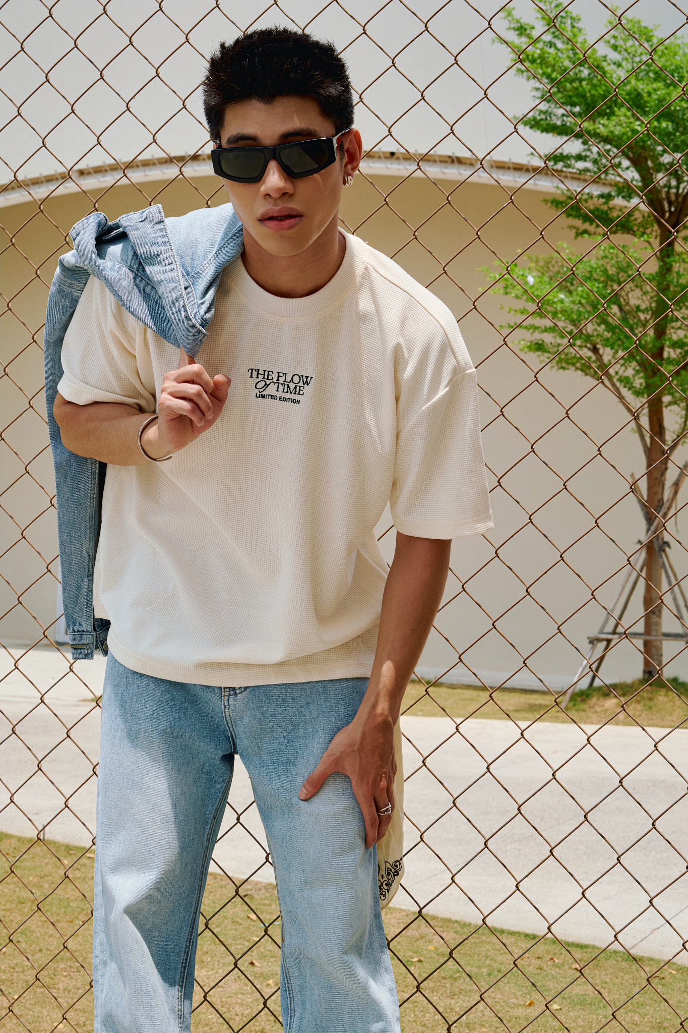 HT16 STUDIO LOOSE FIT "THE FLOW OF TIME" T-SHIRT - OFF WHITE