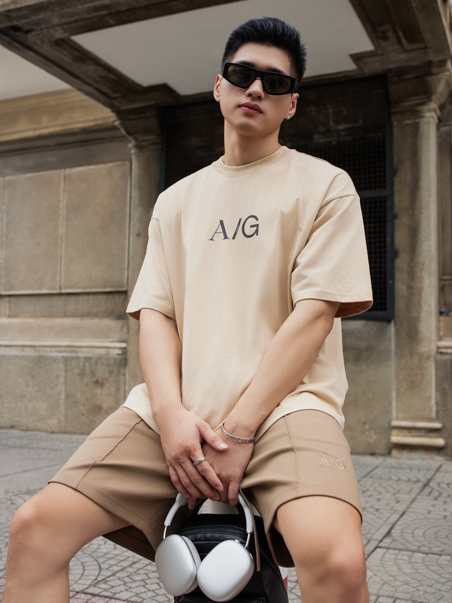 T738 FACTORY LOOSE FIT BIG LOGO T-SHIRT - LIGHT BEIGE