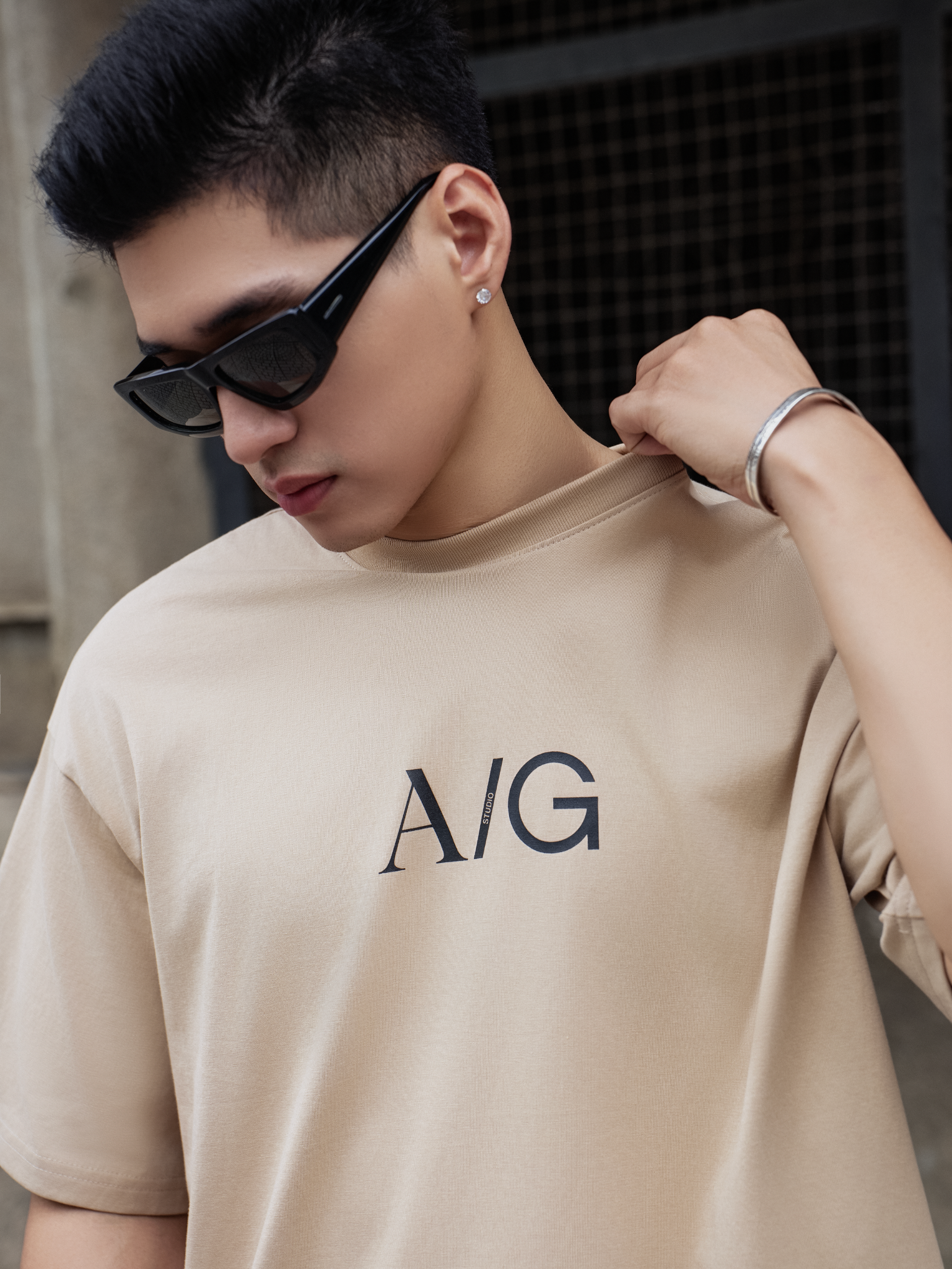 T738 FACTORY LOOSE FIT BIG LOGO T-SHIRT - LIGHT BEIGE