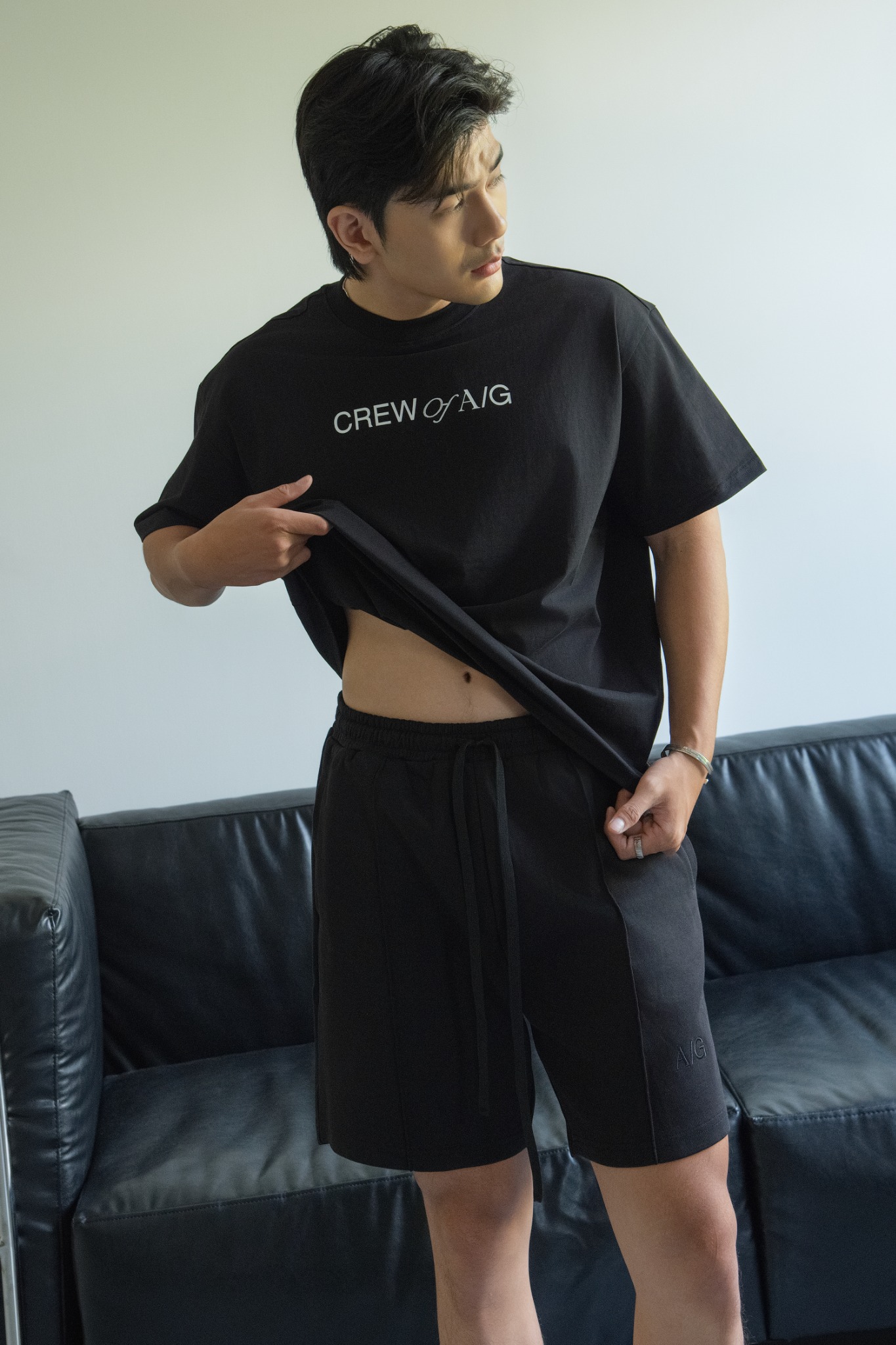 AG07 STUDIO LOOSE FIT BASIC SHORT - BLACK