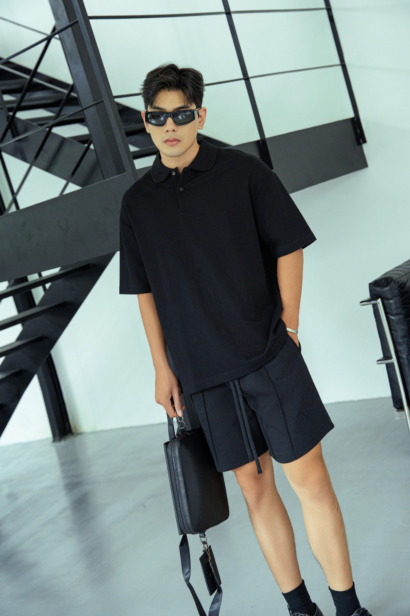 AG001 STUDIO LOOSE FIT BASIC POLO - BLACK