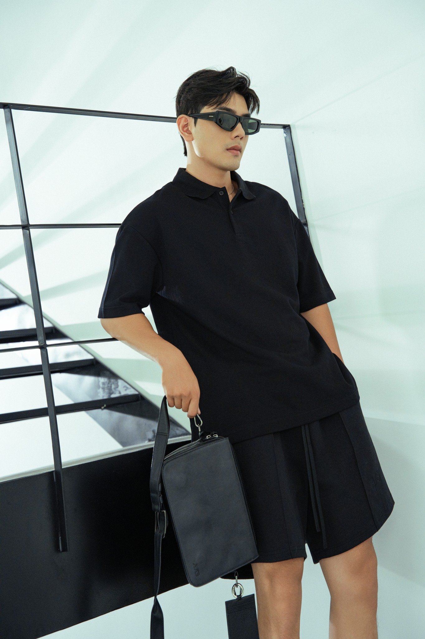 AG001 STUDIO LOOSE FIT BASIC POLO - BLACK