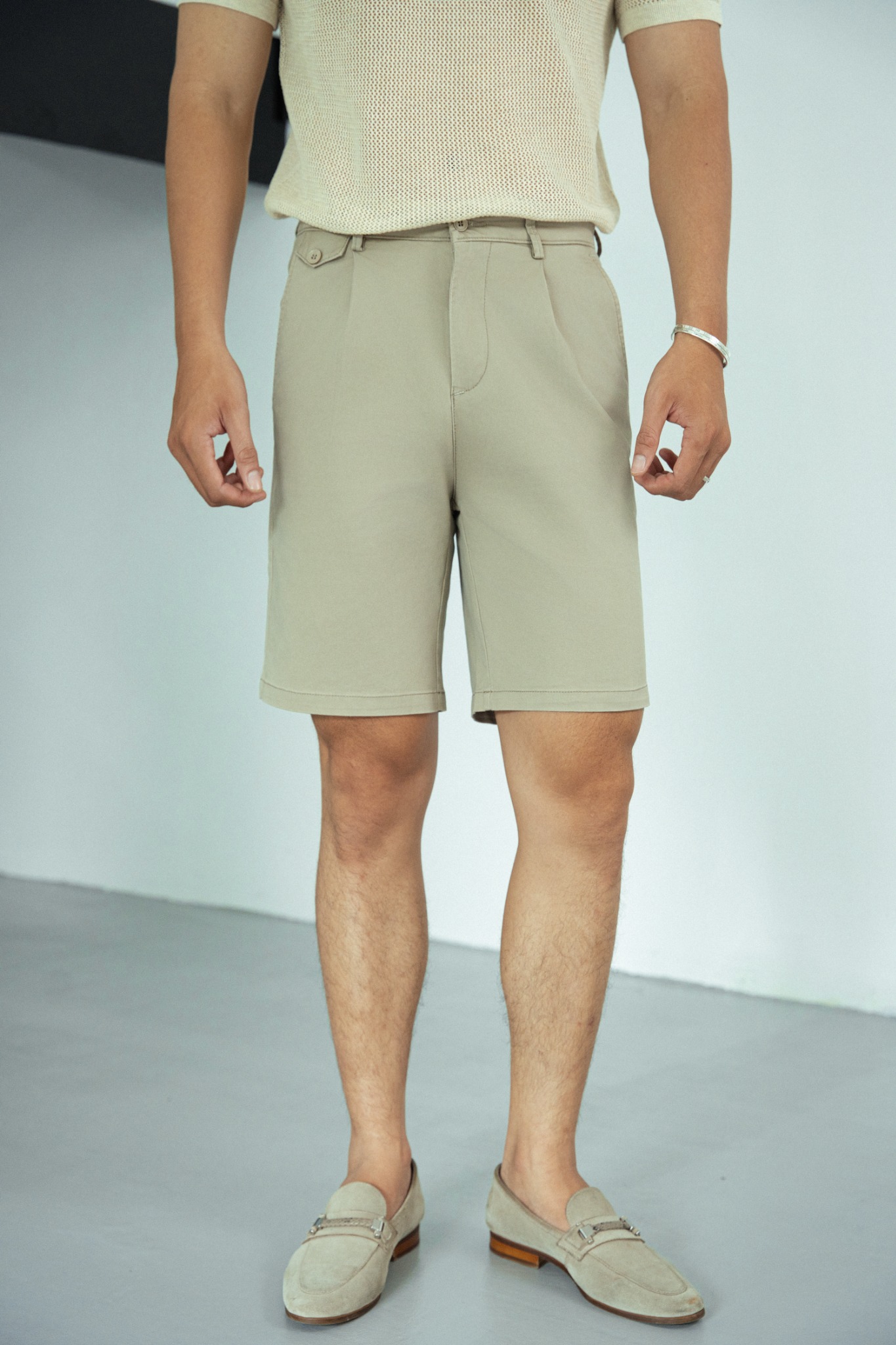 AG512 STUDIO SLIMFIT NEW PLEATED CHINO SHORT - BEIGE