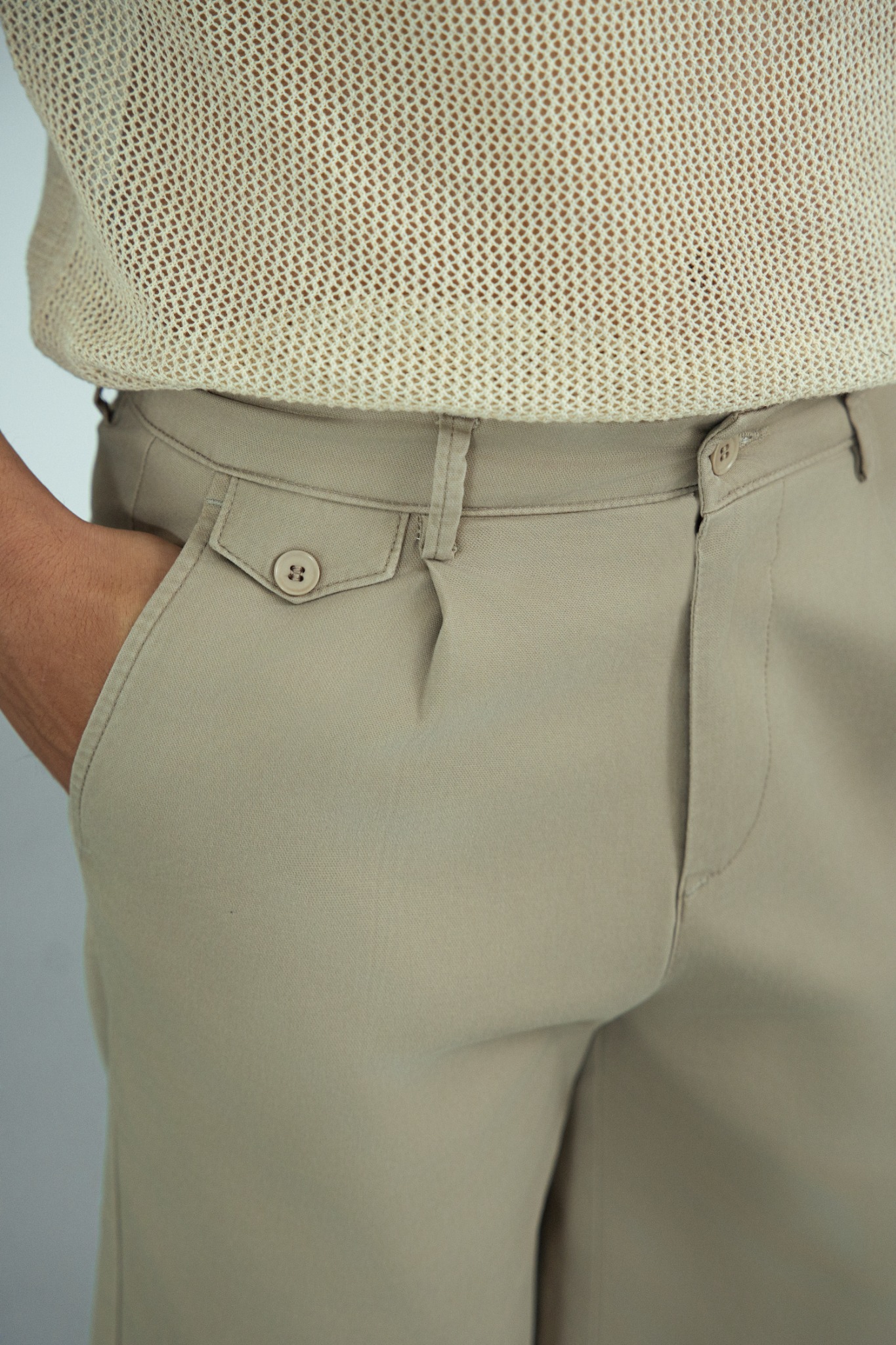 AG512 STUDIO SLIMFIT NEW PLEATED CHINO SHORT - BEIGE