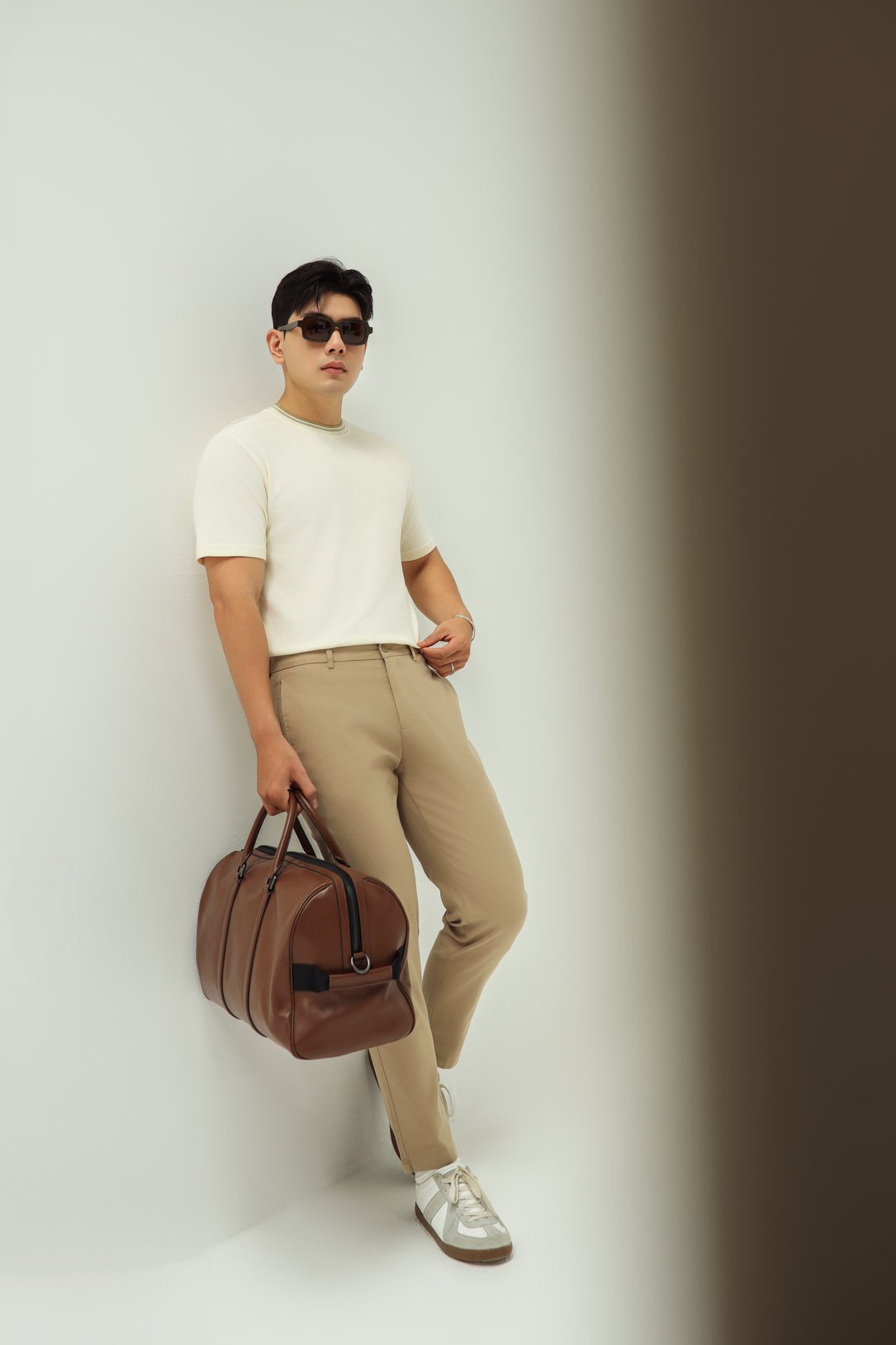 AG511 PREMIUM SLIMFIT KHAKI TROUSERS - DARK BROWN