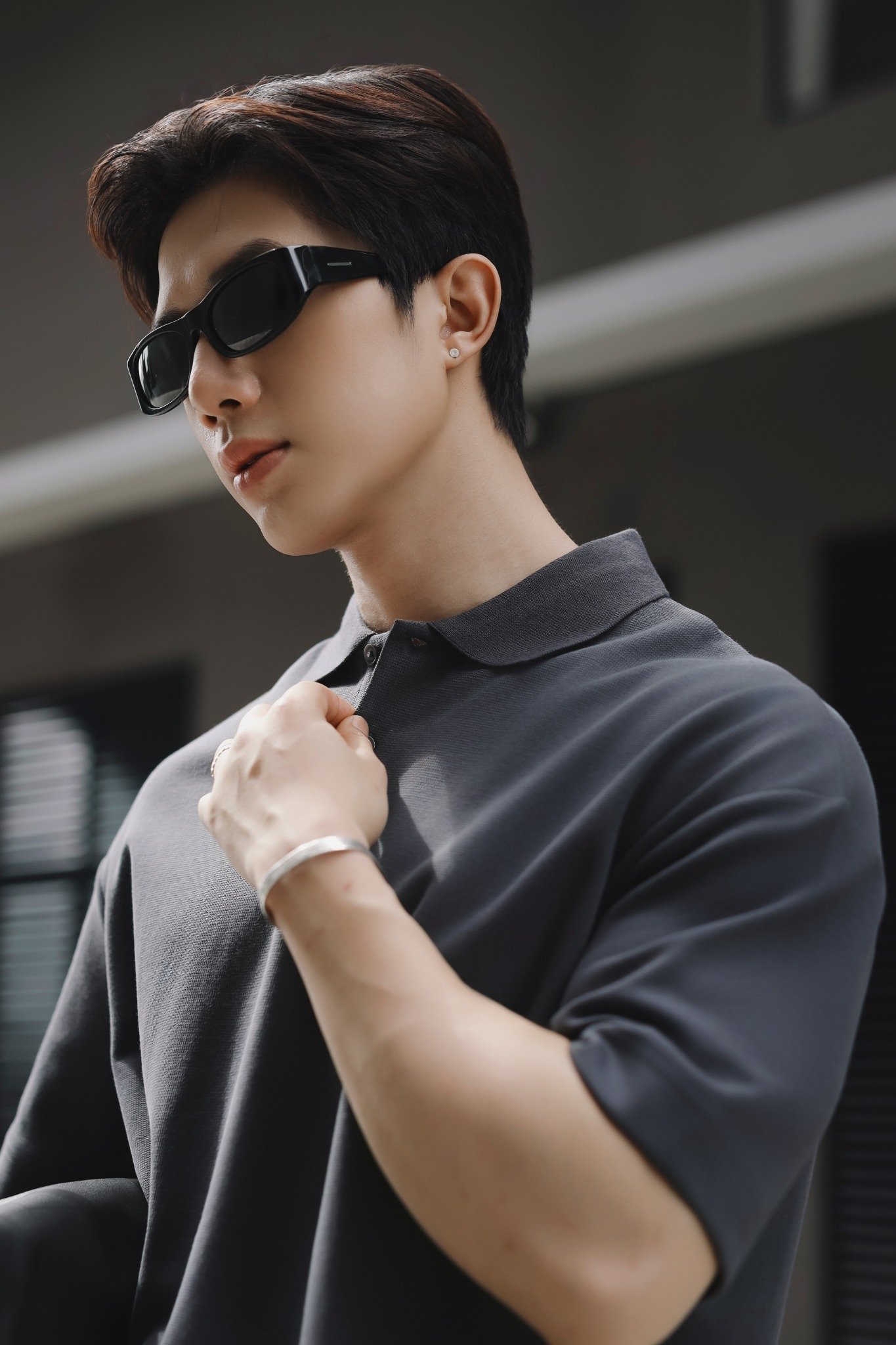 AG001 STUDIO LOOSE FIT BASIC POLO - PRUSSION BLUE