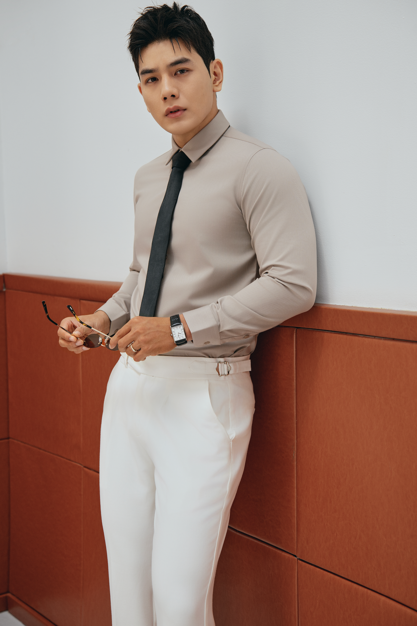 AG007 PREMIUM SLIMFIT TEXTURE SHIRT - BROWN