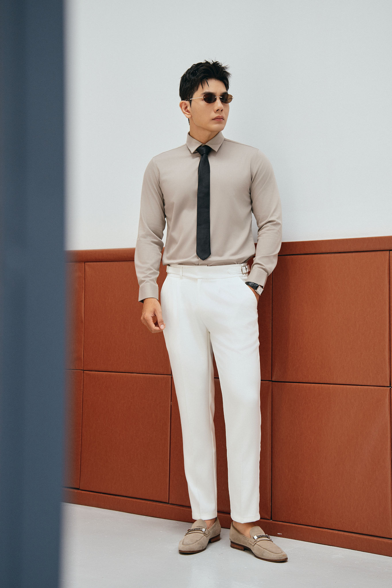 AG007 PREMIUM SLIMFIT TEXTURE SHIRT - BROWN