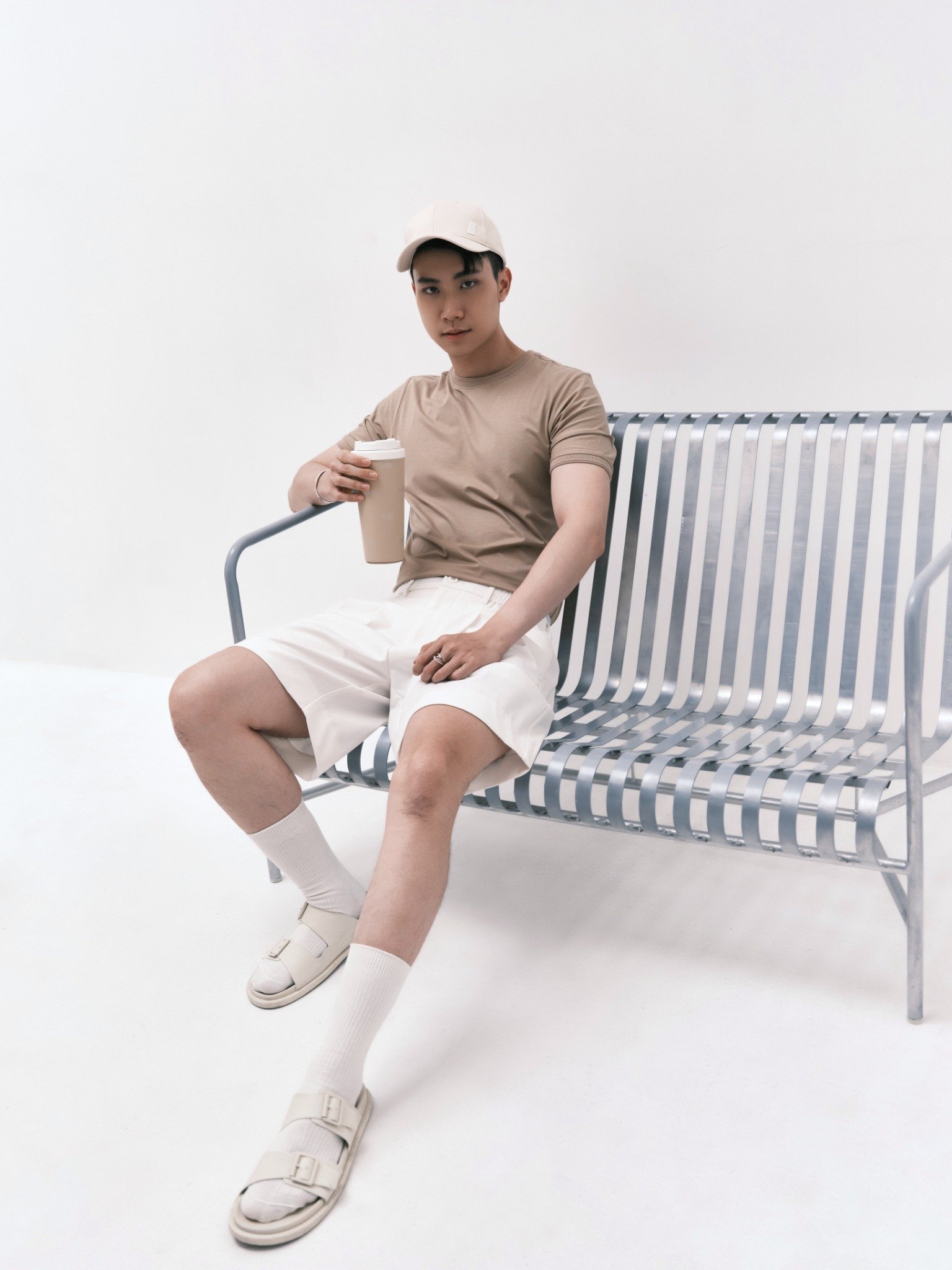 AG080 PREMIUM REGULAR FIT BASIC T-SHIRT - BEIGE