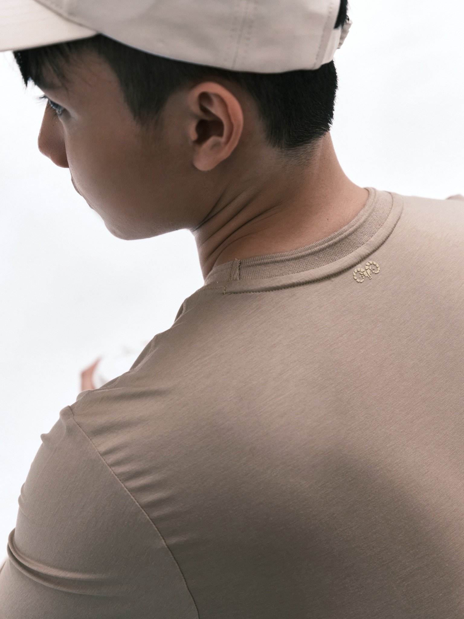 AG080 PREMIUM REGULAR FIT BASIC T-SHIRT - BEIGE