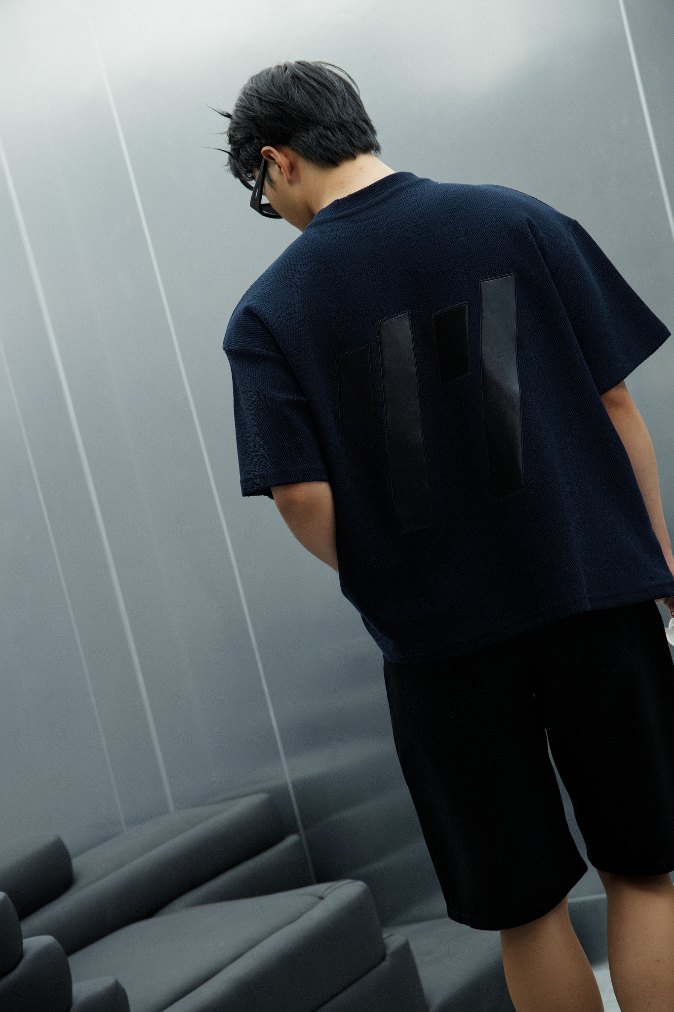 AG44 STUDIO LOOSE FIT DETAIL LOGO LEATHER T-SHIRT - COBAN BLUE