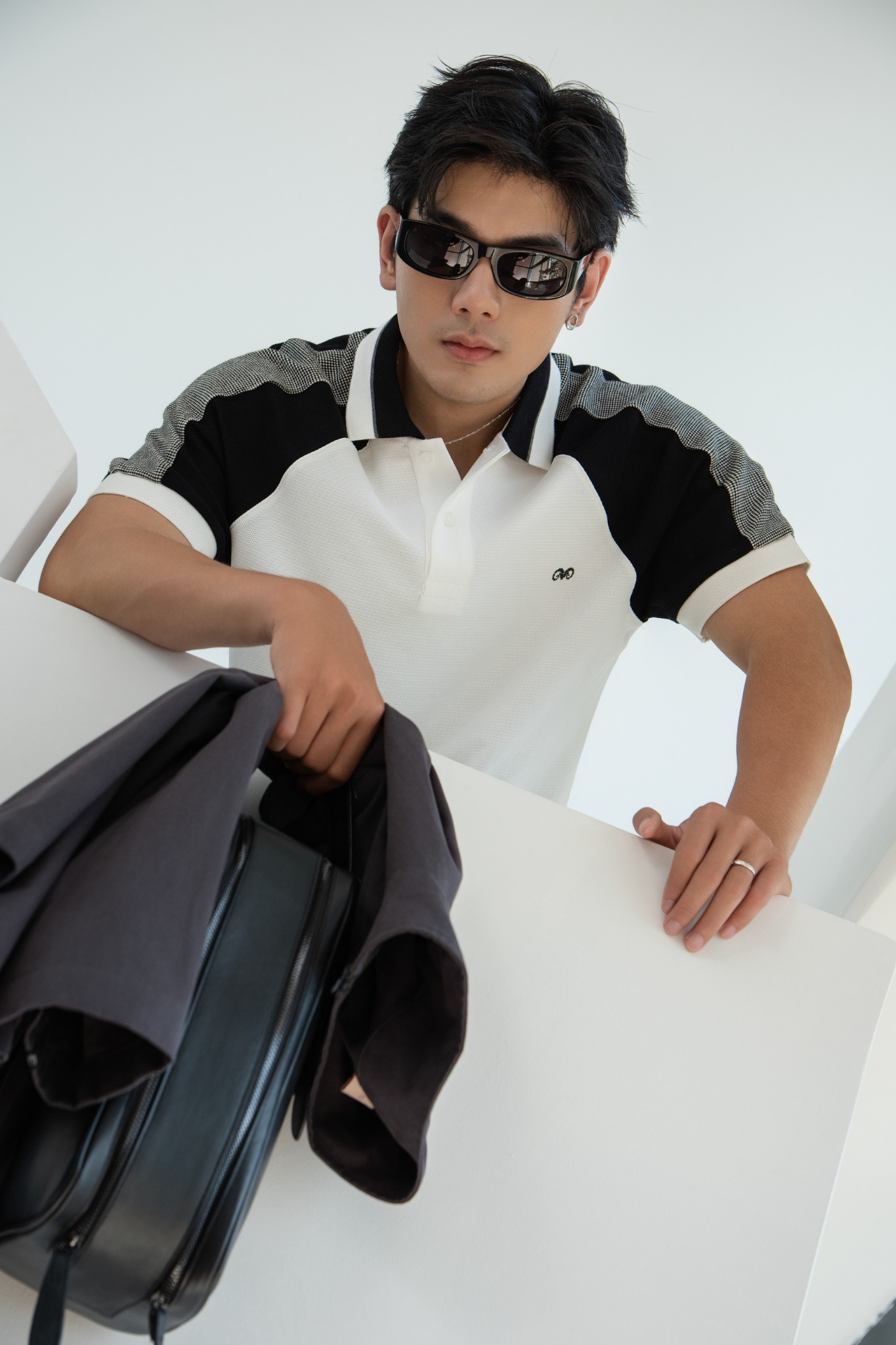 AG003 PREMIUM REGULAR FIT POLO - WHITE