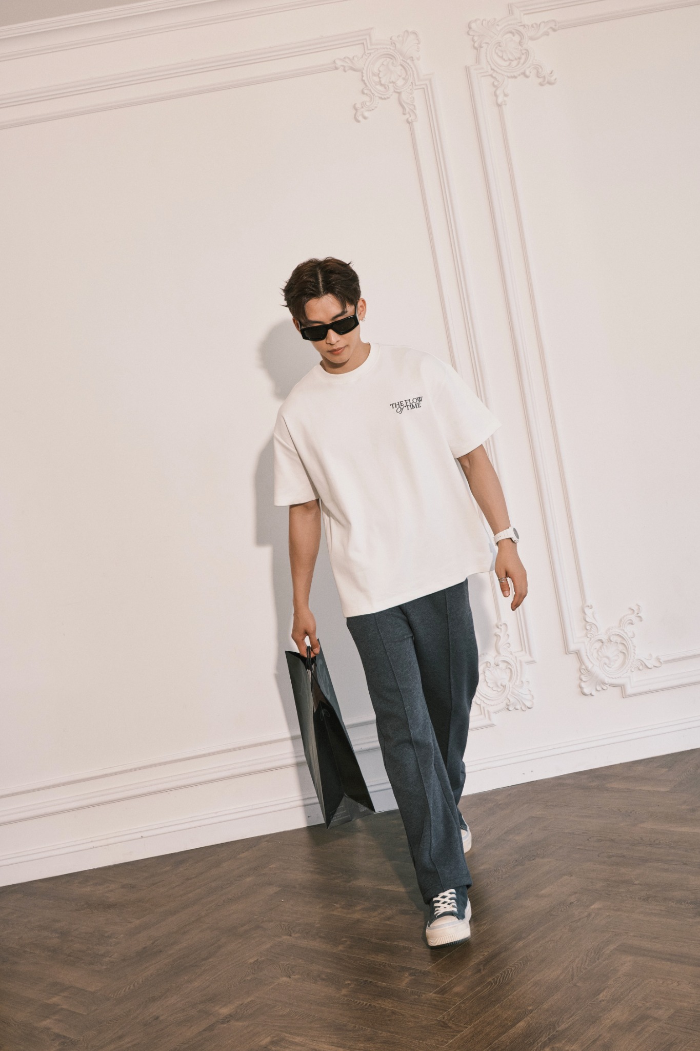 T718 STUDIO LOOSE FIT EMBROIDERED LOGO T-SHIRT - WHITE