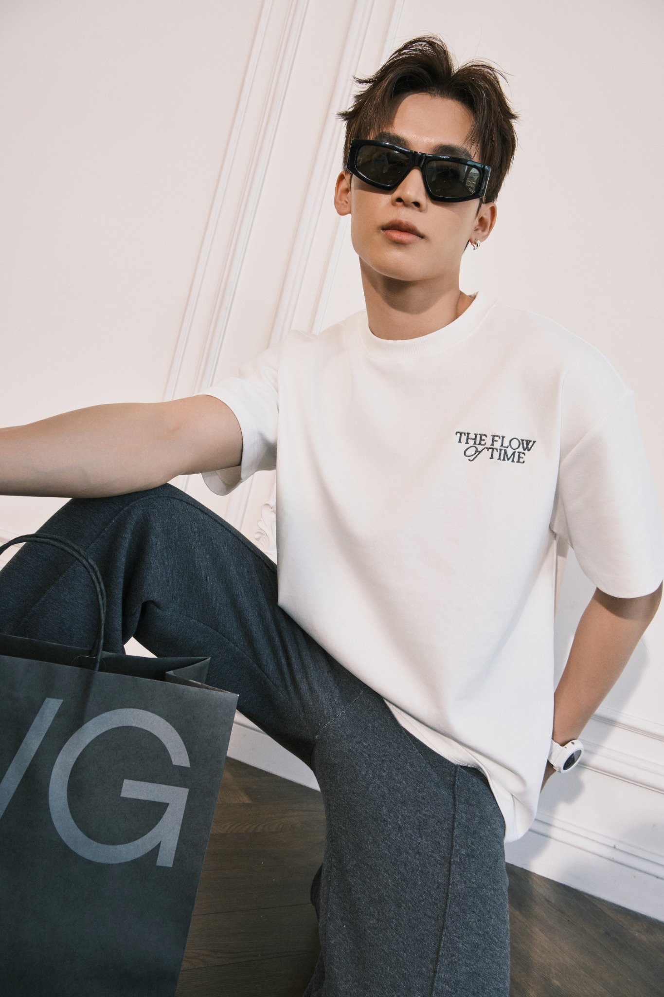 T718 STUDIO LOOSE FIT EMBROIDERED LOGO T-SHIRT - WHITE