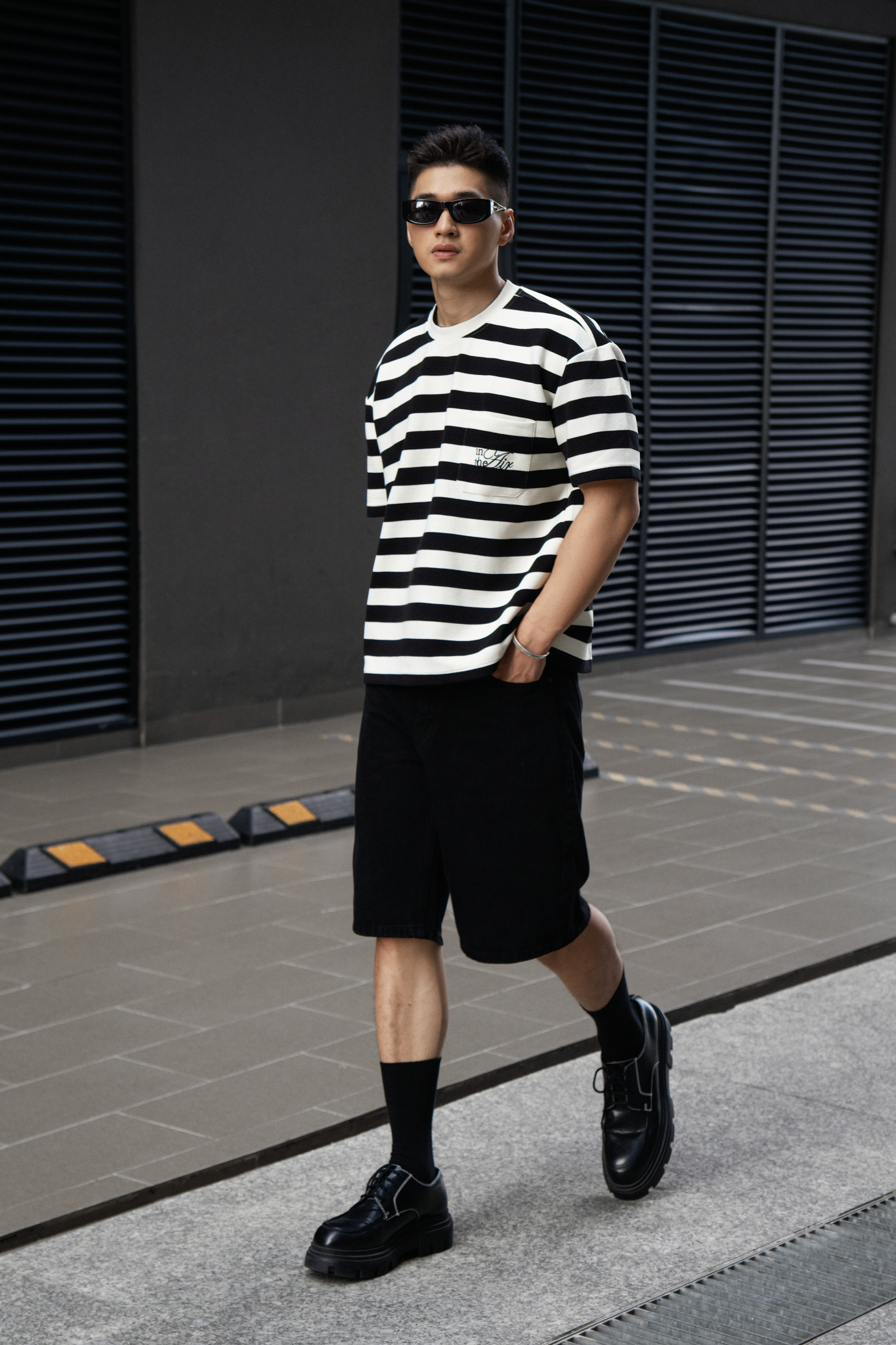AG04 FACTORY LOOSE FIT BAGGY SHORT JEANS - BLACK