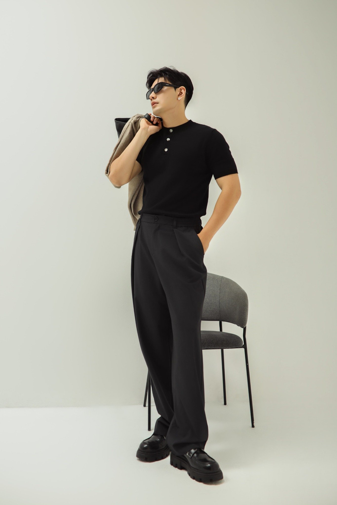 AG607 PREMIUM REGULAR FIT KNIT T-SHIRT - BLACK