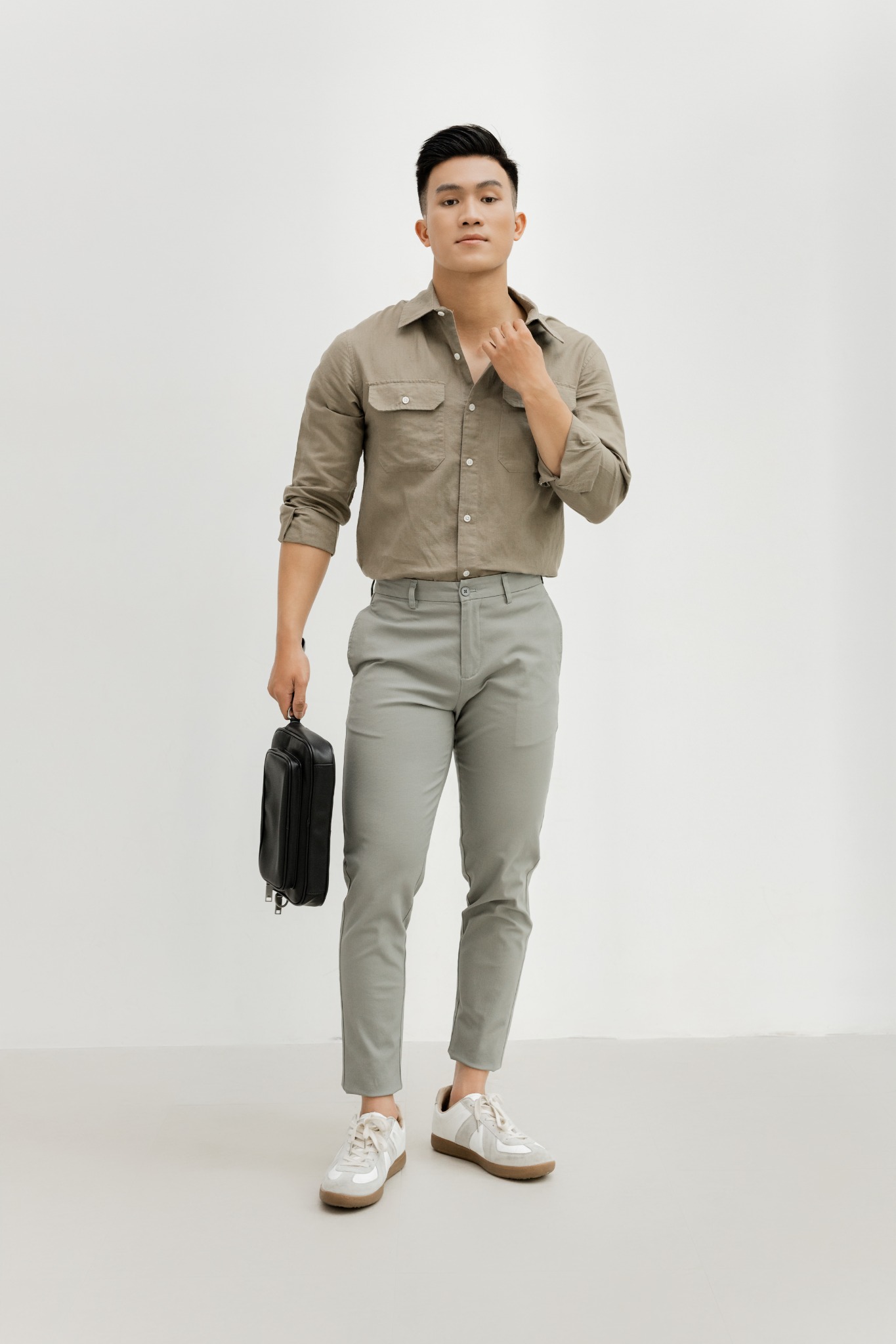 AG324 STUDIO REGULAR FIT LINEN SHIRT WITH POCKETS - BROWN