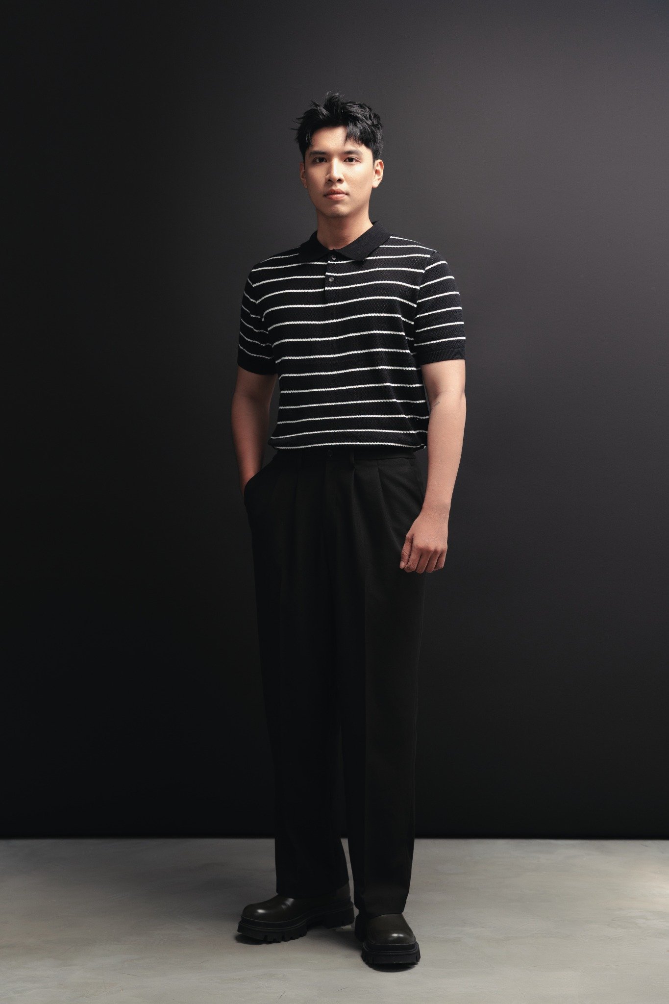 AG735 PREMIUM REGULAR FIT STRIPED KNIT POLO - BLACK