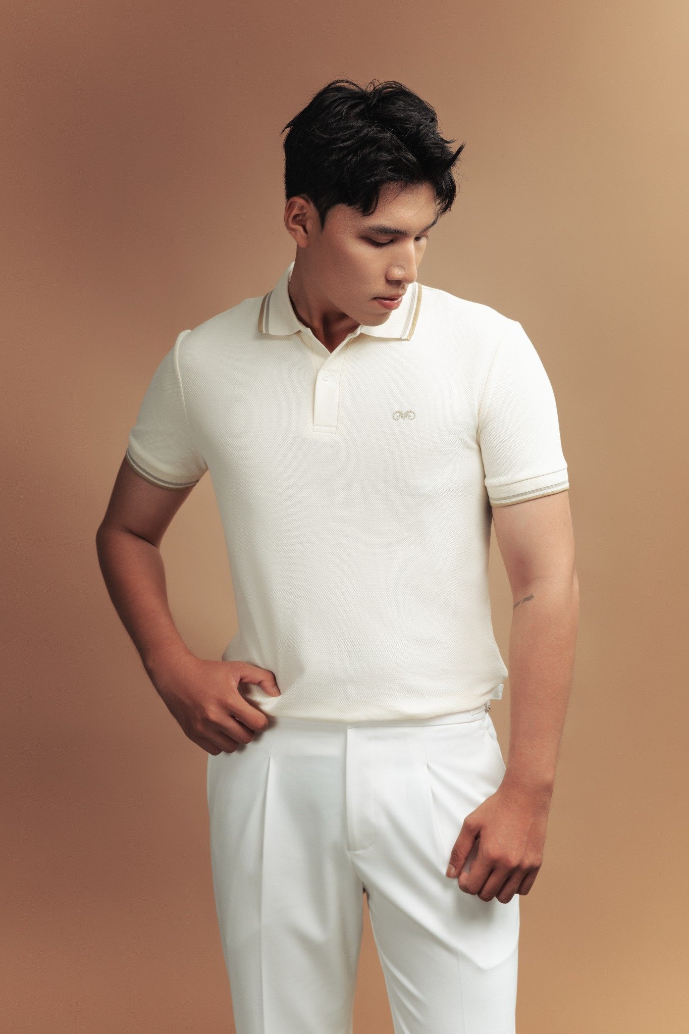 AG6101 PREMIUM SLIMFIT POLO - OFF WHITE