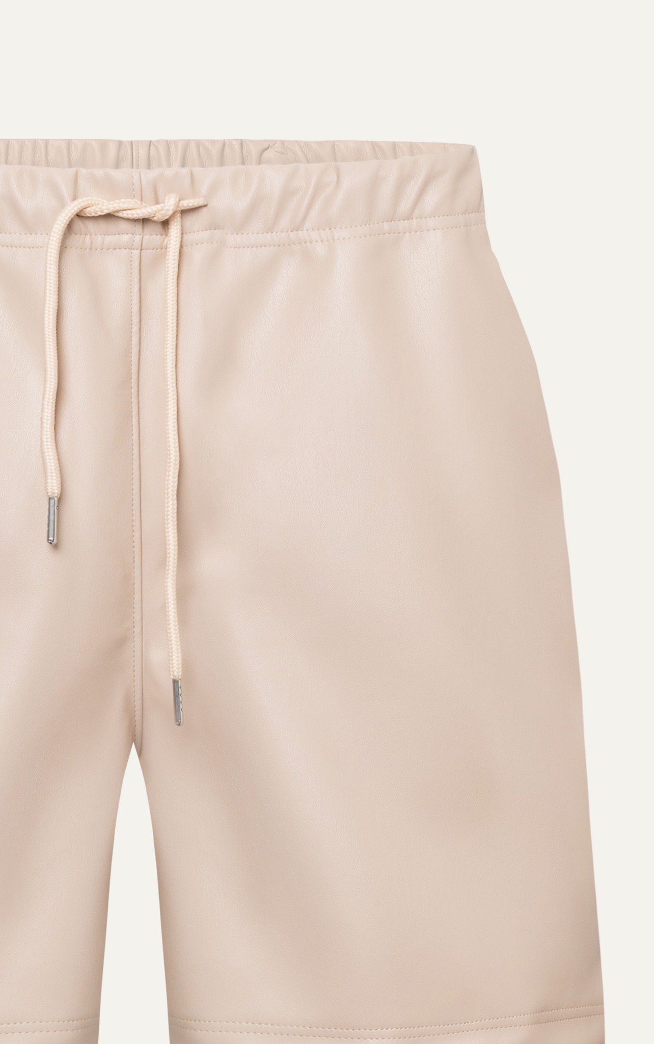TA13 STUDIO LOOSE FIT BASIC LEATHER SHORT - BEIGE
