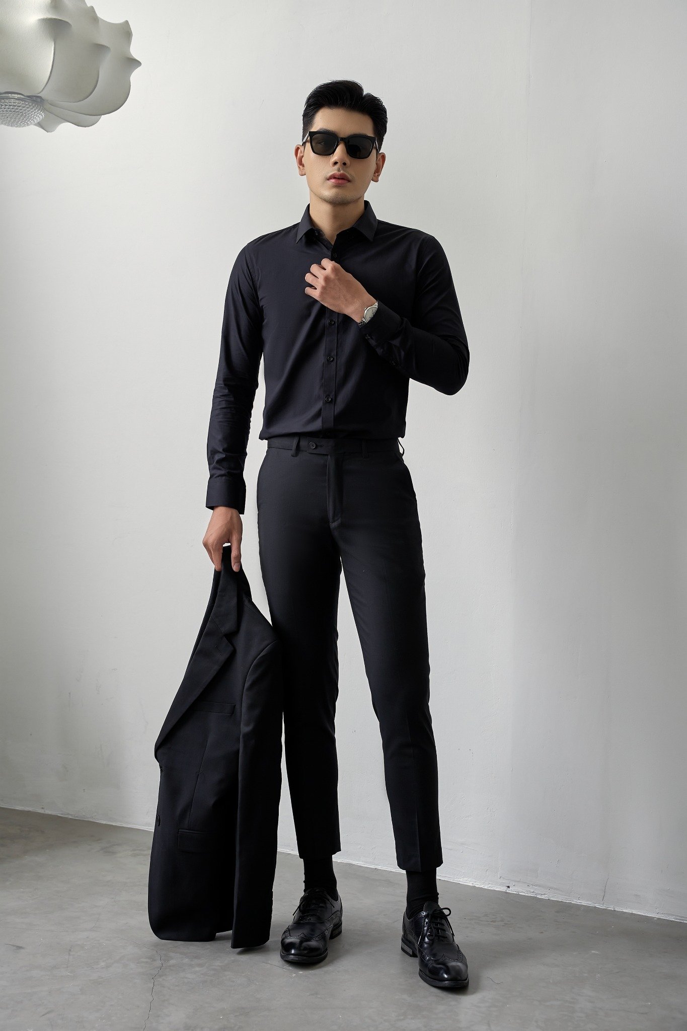 AG53 PREMIUM SLIMFIT CLASSIC FIT SHIRT - BLACK