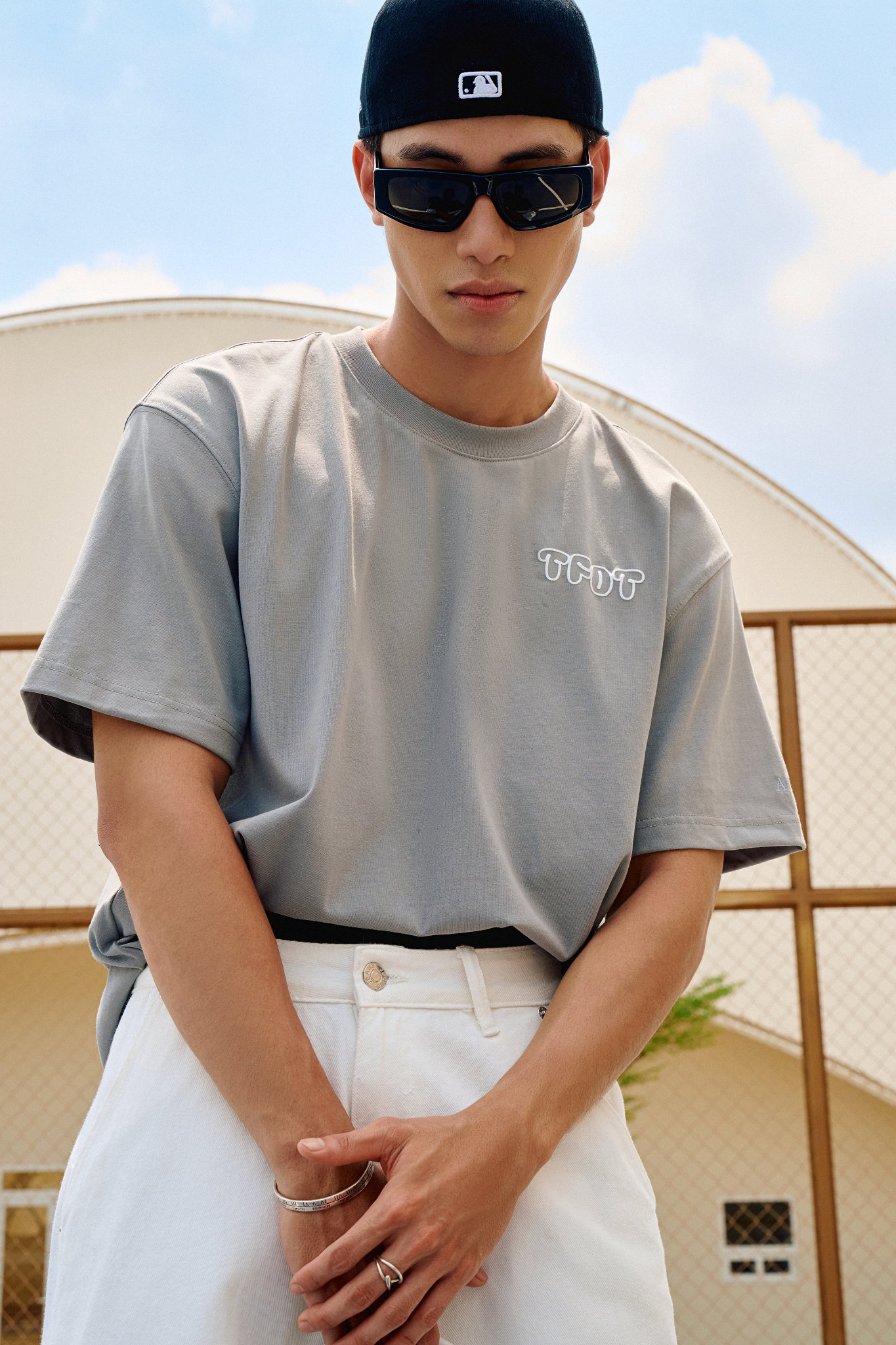 AG15 STUDIO LOOSE FIT BUBLE PRINTED LOGO T-SHIRT - LIGHT GRAY