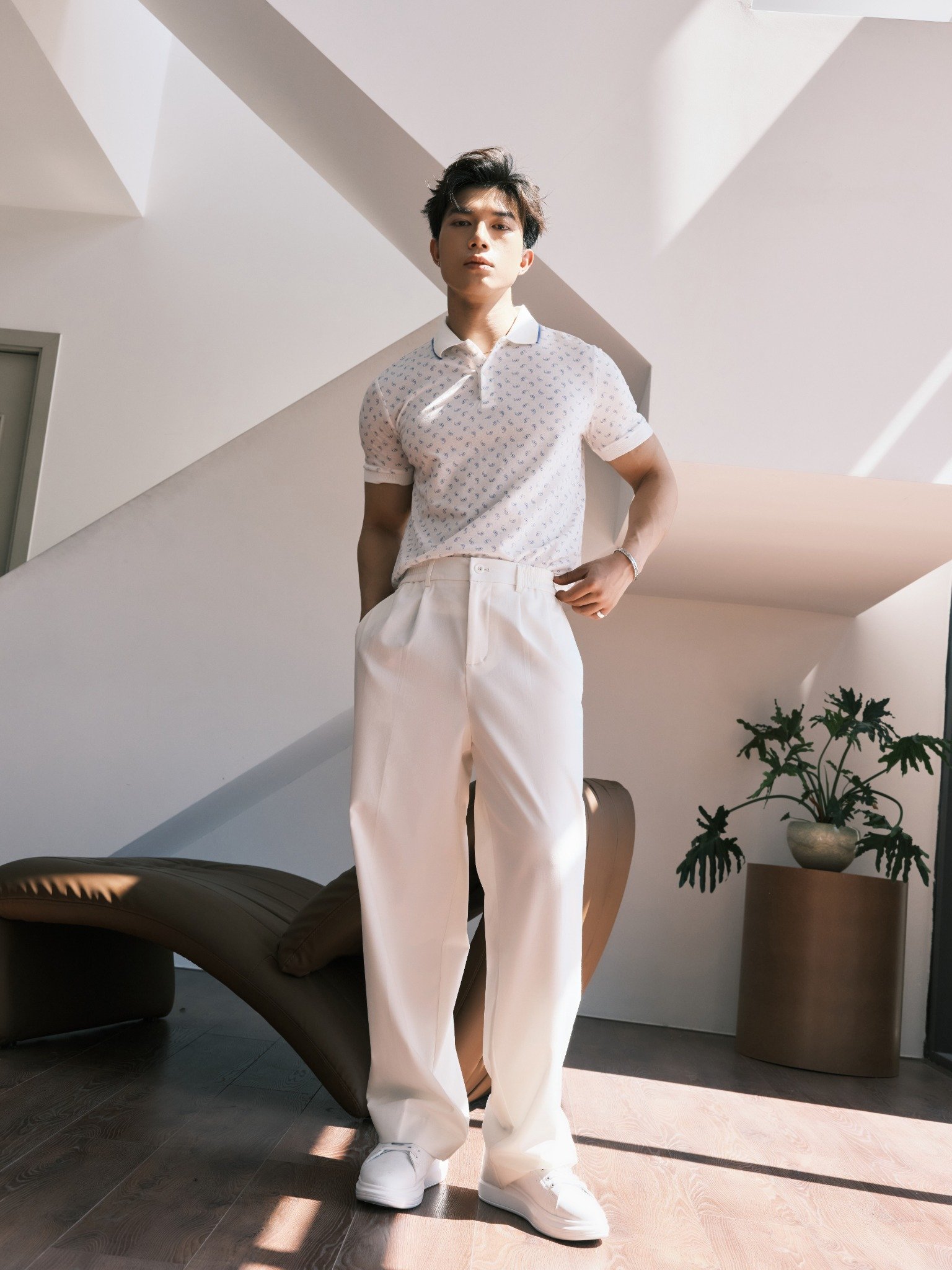 AG39 PREMIUM SLIMFIT SMALL BLUE TEXTURED POLO - WHITE